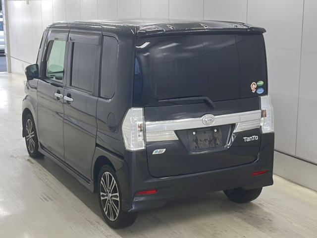 DAIHATSU TANTO 2014