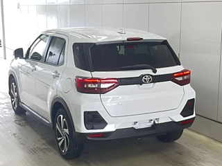 TOYOTA RAIZE 2025