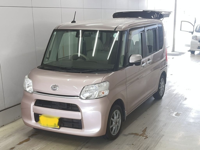 DAIHATSU TANTO 2015