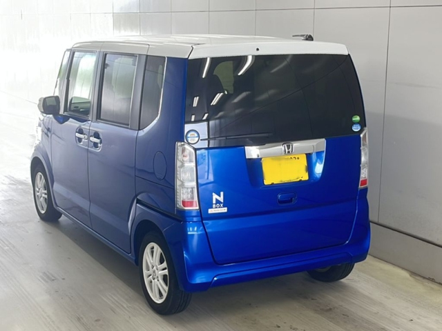 HONDA N BOX 2017