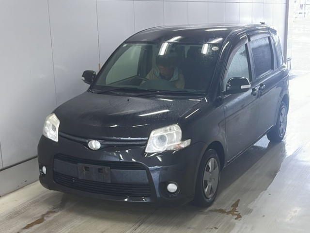 TOYOTA SIENTA 2014