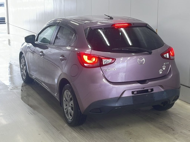 MAZDA DEMIO 2015