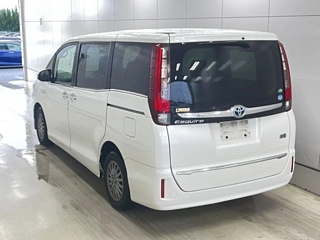 TOYOTA ESQUIRE 2015