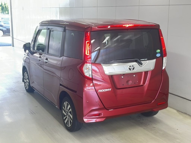 TOYOTA ROOMY 2019
