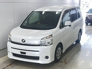 TOYOTA VOXY 2012