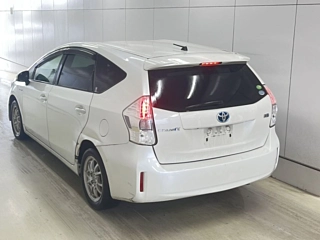 TOYOTA PRIUS ALPHA 2014