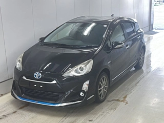 TOYOTA AQUA 2016