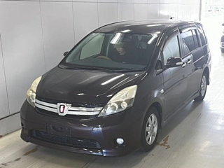TOYOTA ISIS 2012