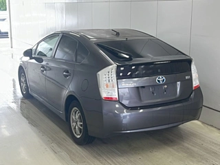 TOYOTA PRIUS 2011