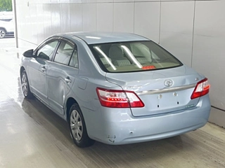TOYOTA PREMIO 2014