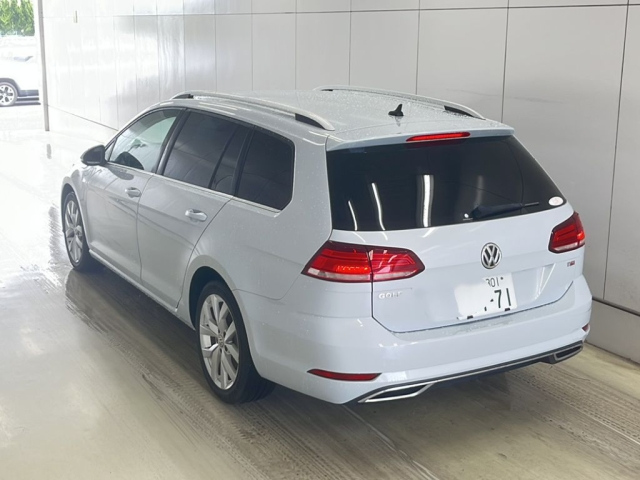 VOLKSWAGEN GOLF VARIANT 2018