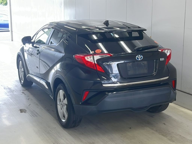 TOYOTA C-HR 2017