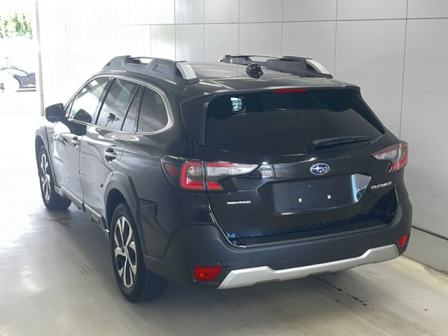SUBARU LEGACY OUTBACK 2022