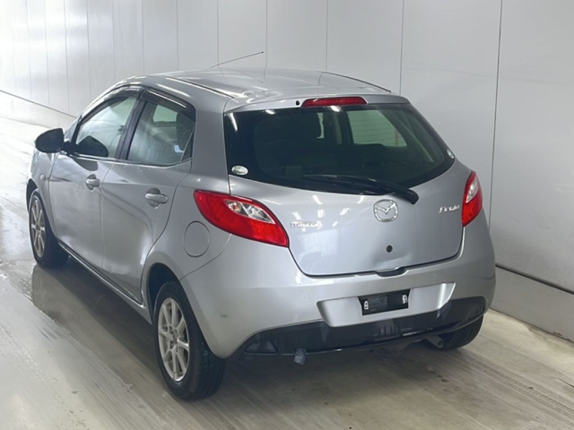 MAZDA DEMIO 2012