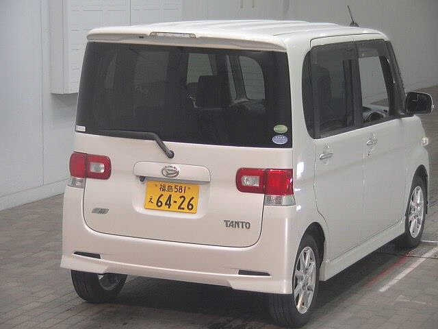 DAIHATSU TANTO 2013