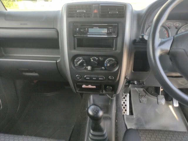 SUZUKI JIMNY 2011