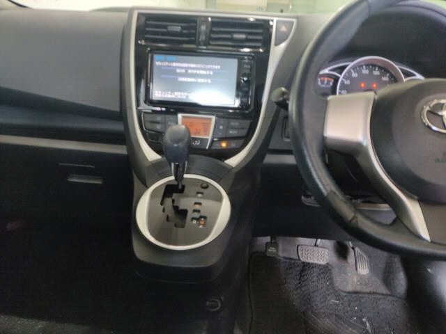 TOYOTA RACTIS 2015