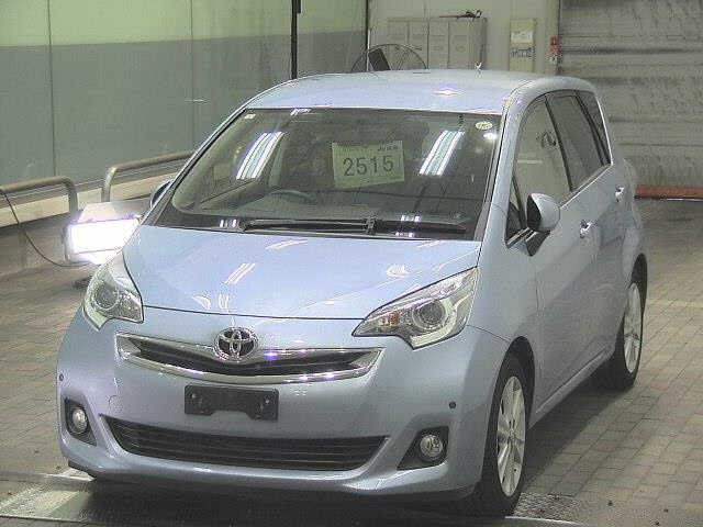 TOYOTA RACTIS 2015