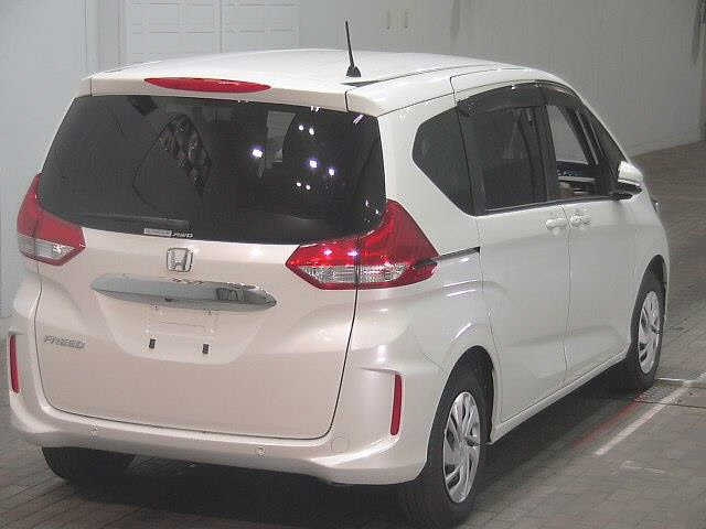 HONDA FREED 2022