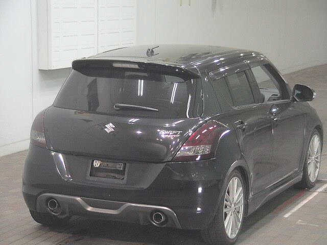 SUZUKI SWIFT 2012