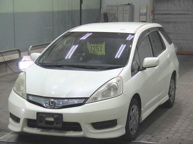 HONDA FIT SHUTTLE 2012