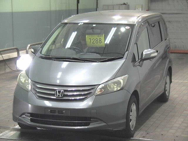 HONDA FREED 2008