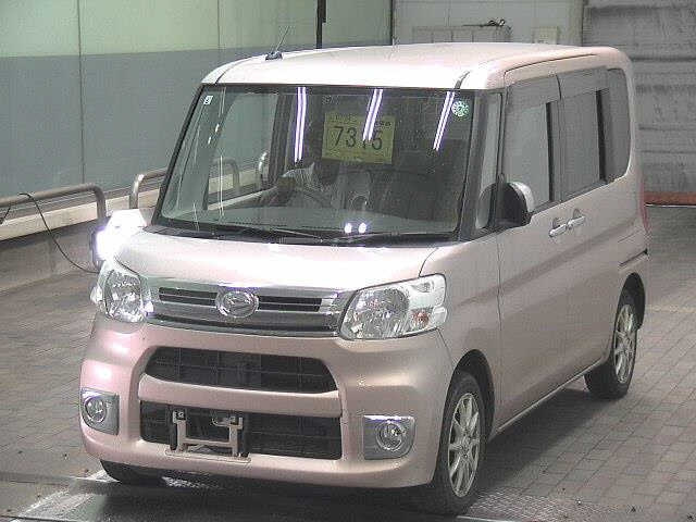 DAIHATSU TANTO 2015