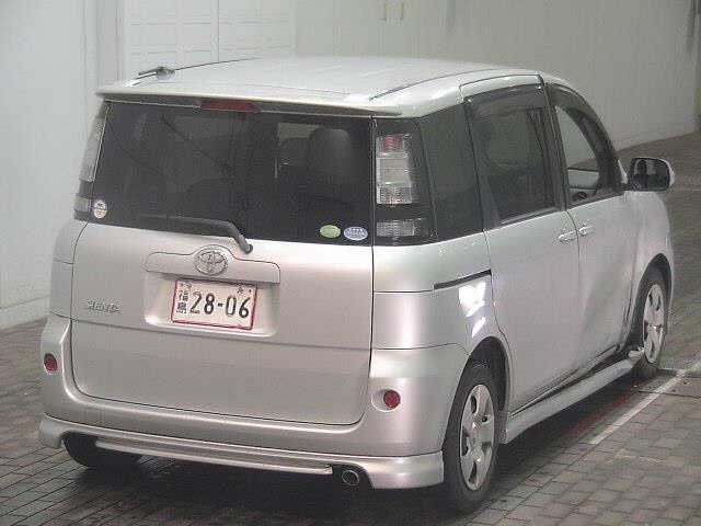 TOYOTA SIENTA 2012