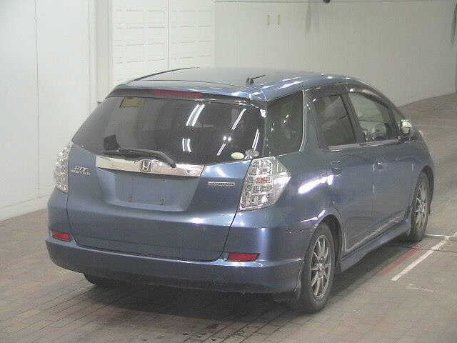 HONDA FIT SHUTTLE 2011