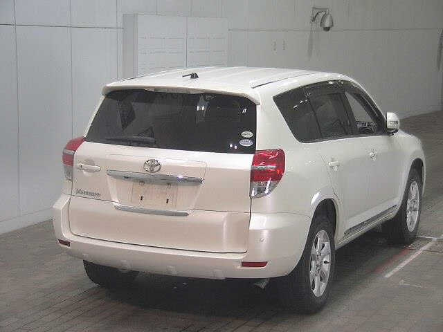 TOYOTA VANGUARD 2010