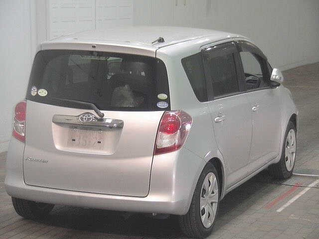TOYOTA RACTIS 2010
