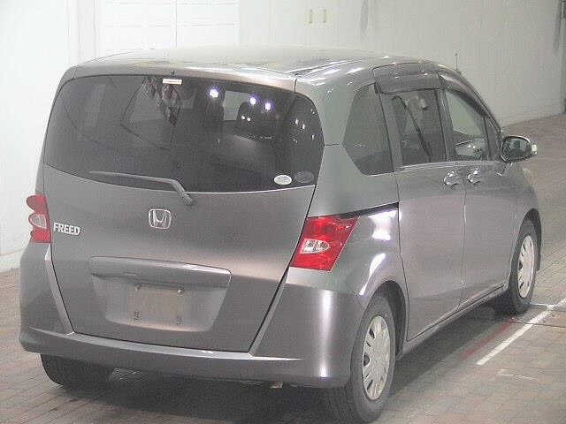 HONDA FREED 2008