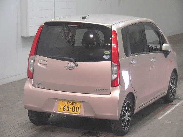 DAIHATSU MOVE 2013