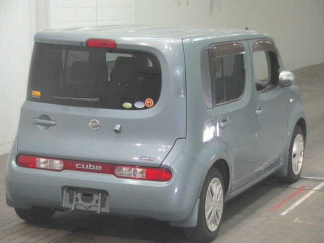NISSAN CUBE 2010