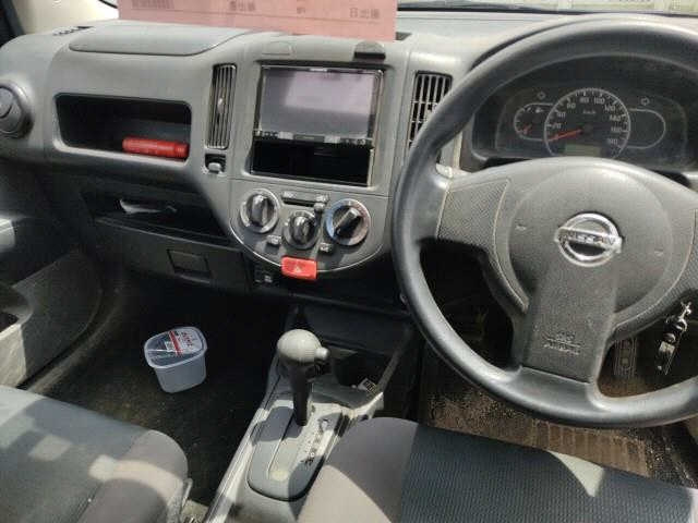 NISSAN AD 2018
