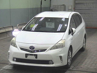 TOYOTA PRIUS ALPHA 2012