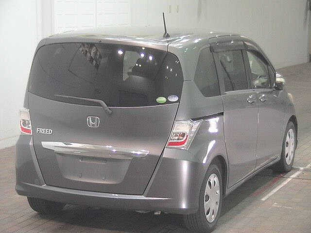 HONDA FREED 2012