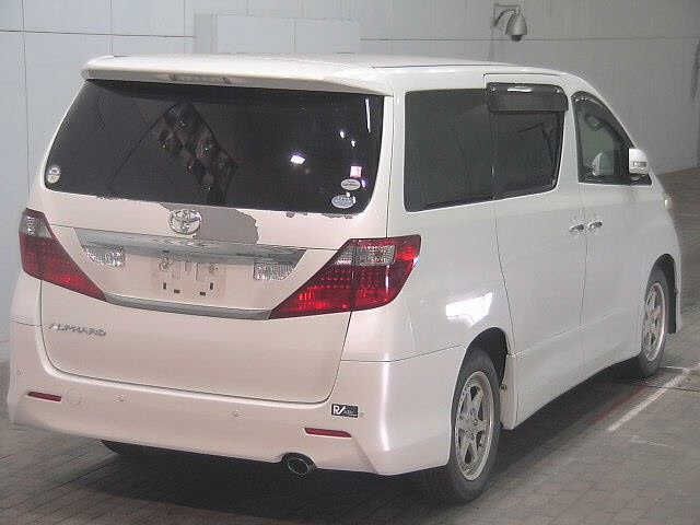 TOYOTA ALPHARD 2010