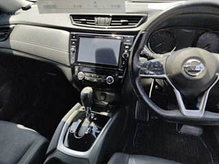 NISSAN X-TRAIL 2018