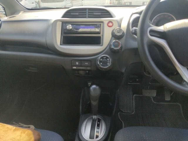 HONDA FIT 2010