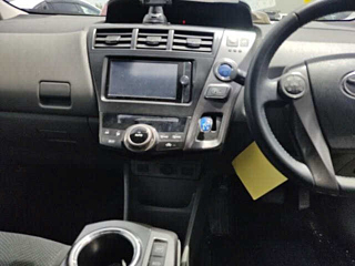 TOYOTA PRIUS ALPHA 2014