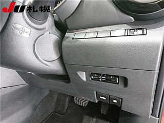 NISSAN KIX 2023