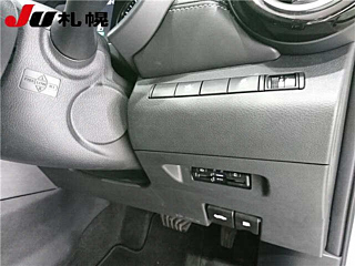 NISSAN KIX 2023