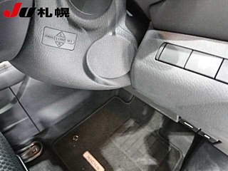 NISSAN KIX 2023