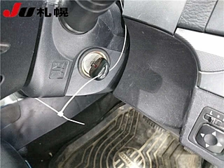 MITSUBISHI PAJERO 2012