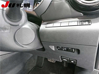 NISSAN KIX 2023