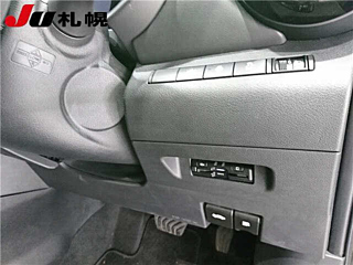 NISSAN KIX 2023
