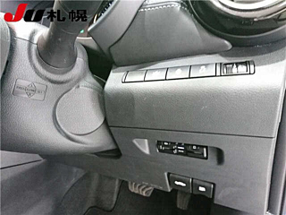 NISSAN KIX 2023