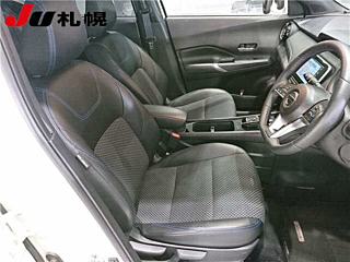 NISSAN KIX 2023