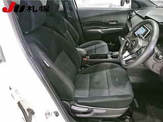 NISSAN KIX 2023